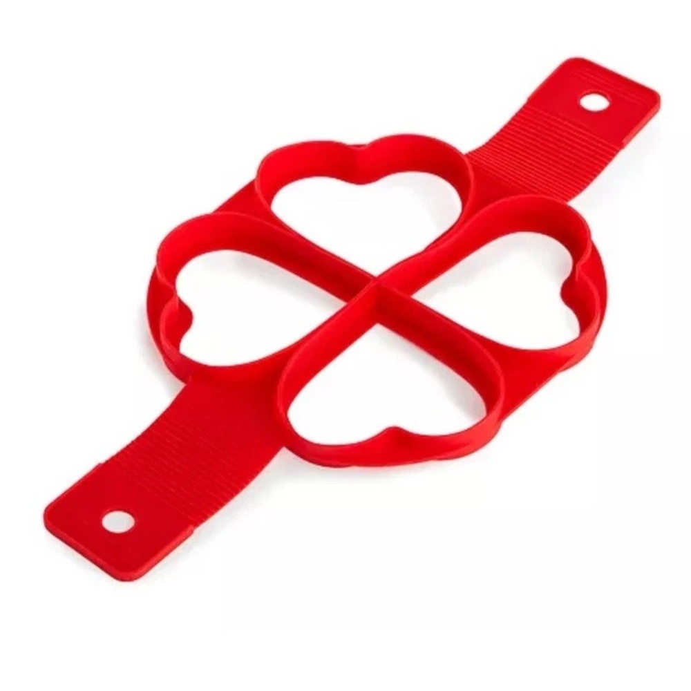 NEW Macy's The Cellar 4-Section Silicon Reusable Heart Pancake/ Egg Mold